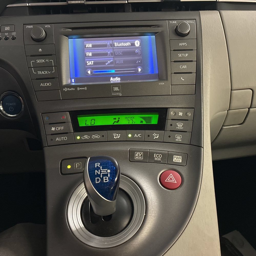 Used 2015 Toyota Prius Four FWD image 6