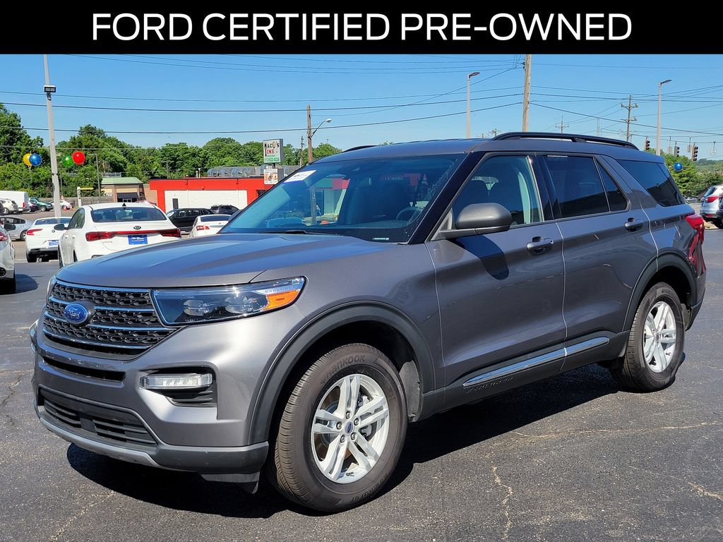 Certified 2022 Ford Explorer XLT w/ Equipment Group 202A AWD/4WD image 2