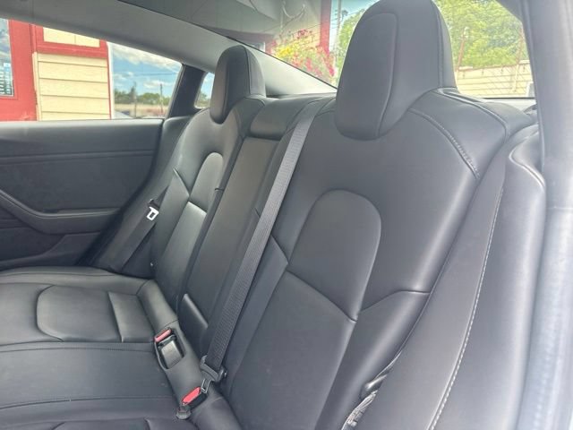 Used 2018 Tesla Model 3 Long Range RWD image 13