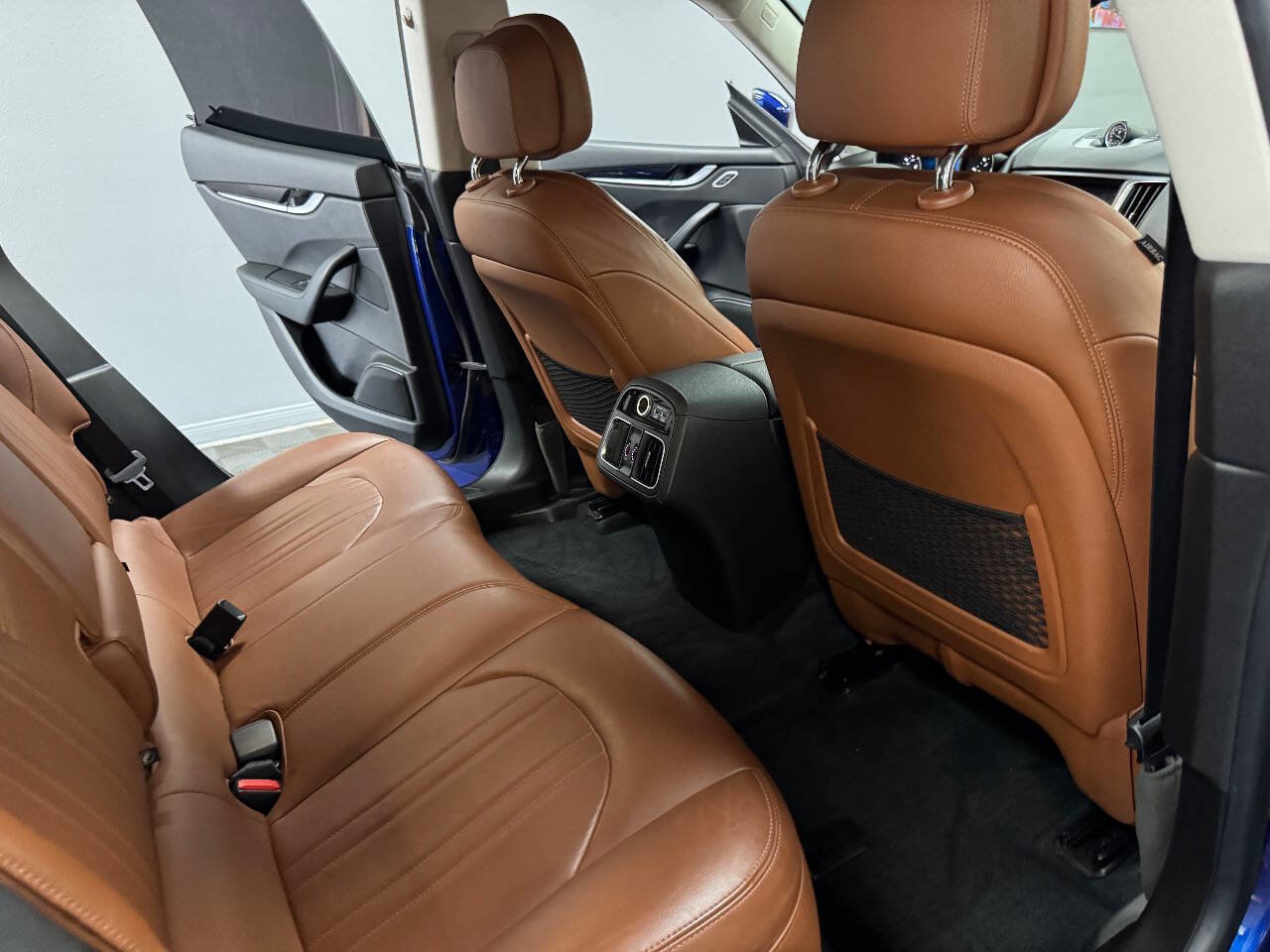 Used 2017 Maserati Levante image 51