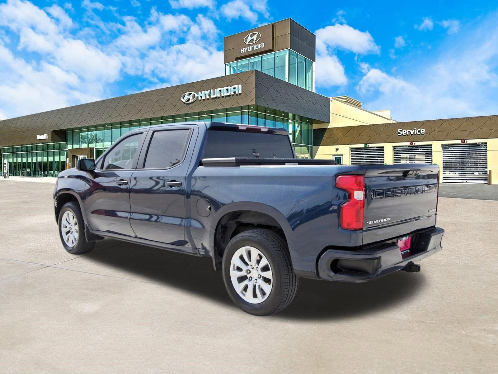 Used 2023 Chevrolet Silverado 1500 Custom image 8
