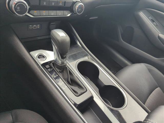Used 2024 Nissan Altima 2.5 SV image 11