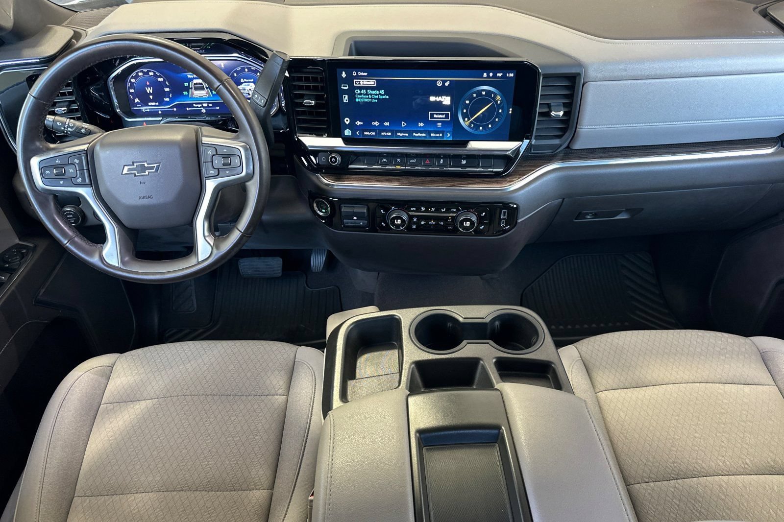 Used 2023 Chevrolet Silverado 1500 RST RWD image 13