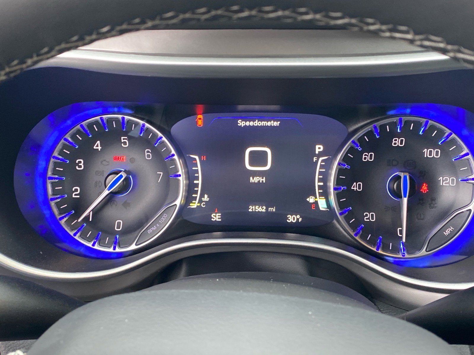 Used 2025 Chrysler Pacifica Select image 18