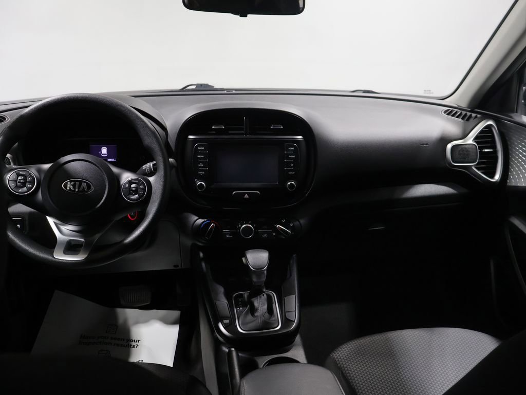 Used 2021 Kia Soul LX FWD image 17
