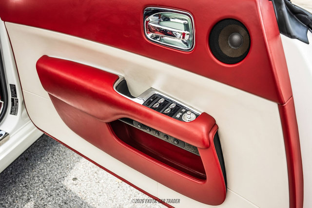Used 2016 Rolls-Royce Dawn RWD image 63
