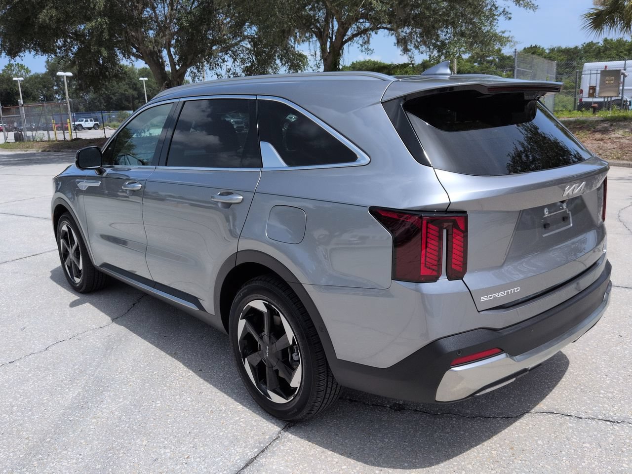 Certified 2025 Kia Sorento SX Prestige AWD/4WD image 6