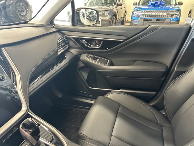 Used 2025 Subaru Outback Limited AWD/4WD image 26