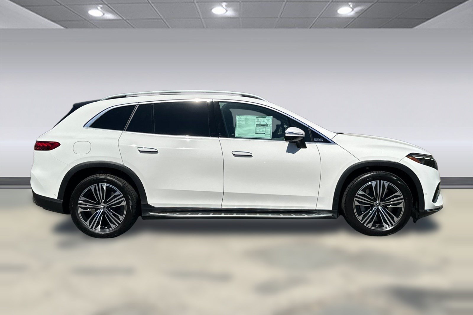 New 2027 Mercedes-Benz EQS 400 4MATIC SUV image 8