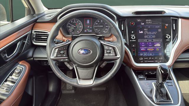 Used 2022 Subaru Outback Touring AWD/4WD image 15