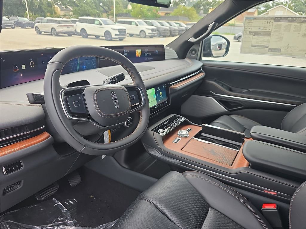 New 2025 Lincoln Navigator L Black Label image 20