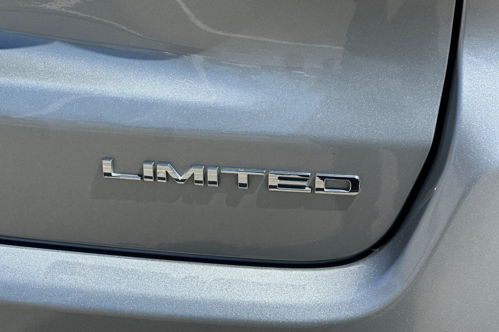 Used 2021 Jeep Compass Limited image 26