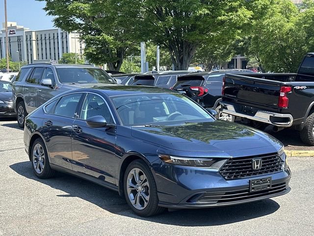 Used 2023 Honda Accord EX image 1