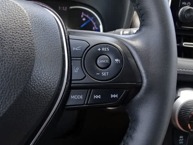 Certified 2023 Toyota RAV4 XLE Premium AWD/4WD image 36