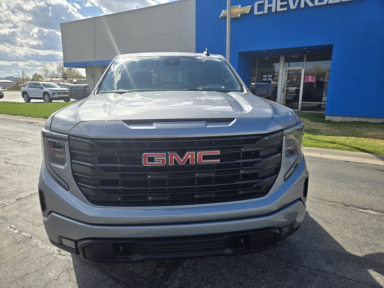 Used 2024 GMC Sierra 1500 Elevation AWD/4WD image 8