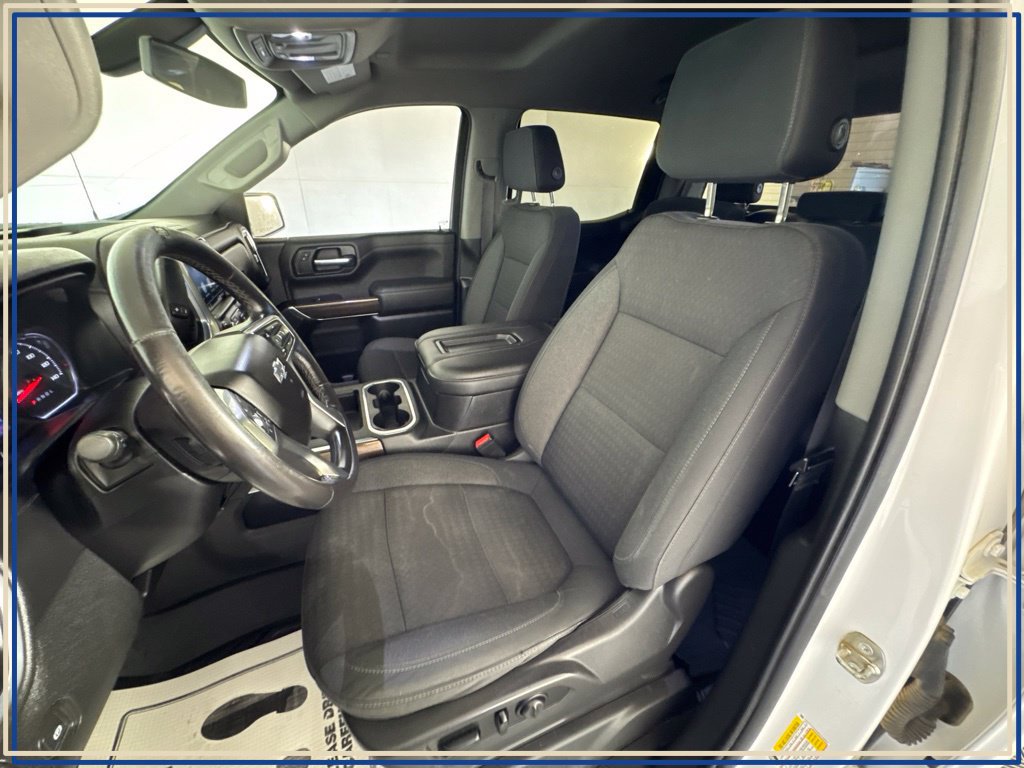 Used 2021 Chevrolet Silverado 1500 LT Trail Boss w/ LPO, Dark Essentials Package AWD/4WD image 31