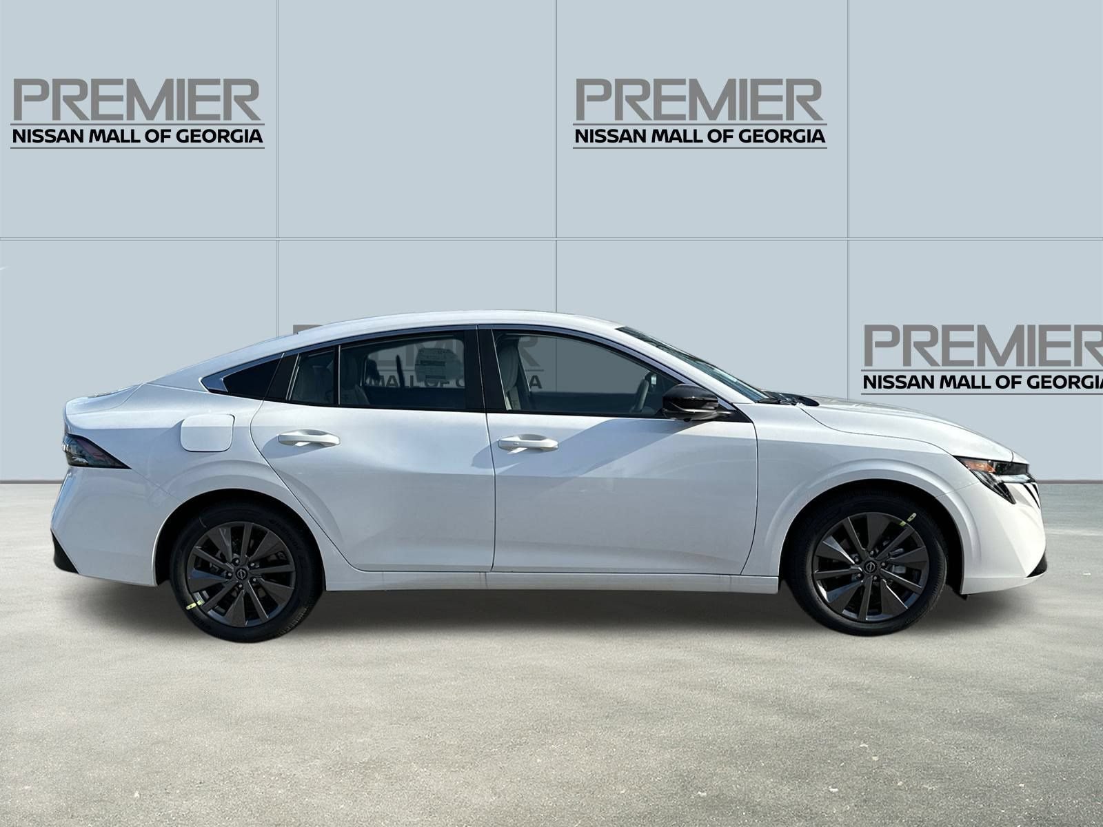 New 2026 Nissan Sentra SL w/ Floor Mat Package FWD image 4