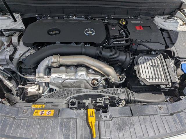 Used 2025 Mercedes-Benz GLB 250 image 15