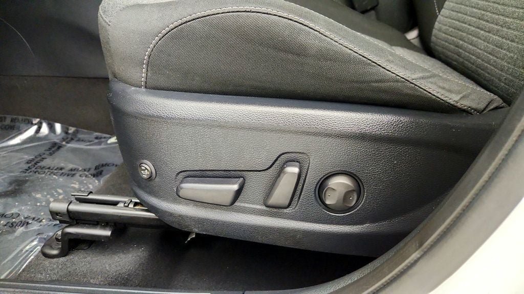 Used 2022 Kia Soul S FWD image 11
