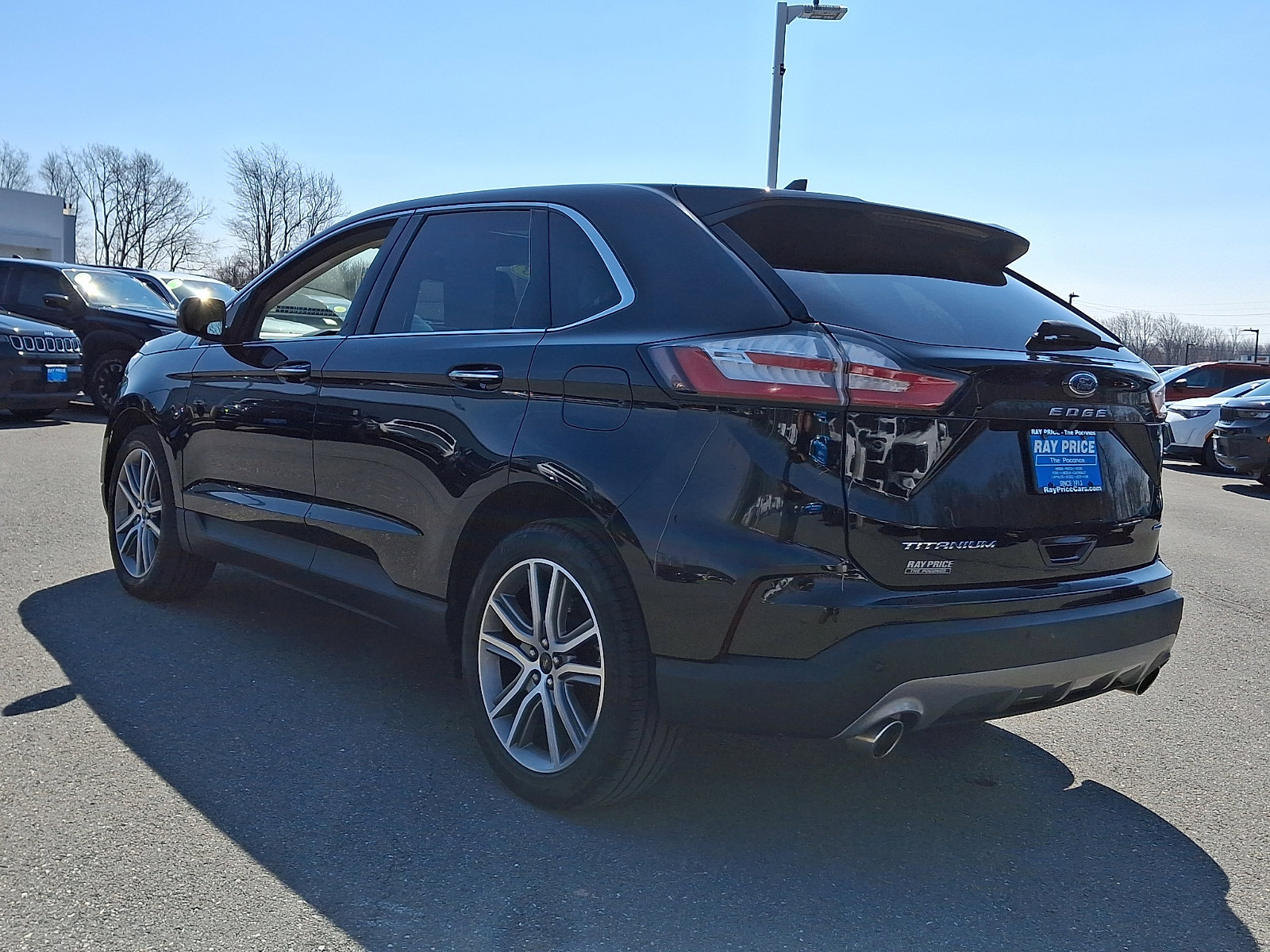 Certified 2023 Ford Edge Titanium AWD/4WD image 4