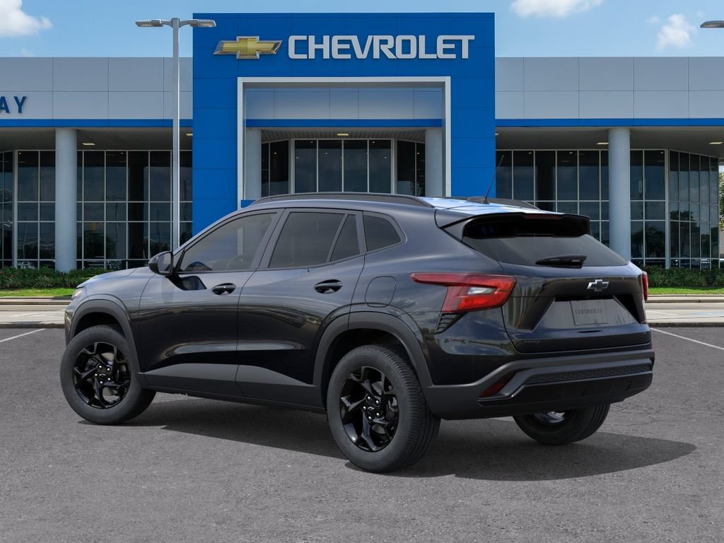 New 2026 Chevrolet Trax LT w/ Driver Confidence Package FWD image 3