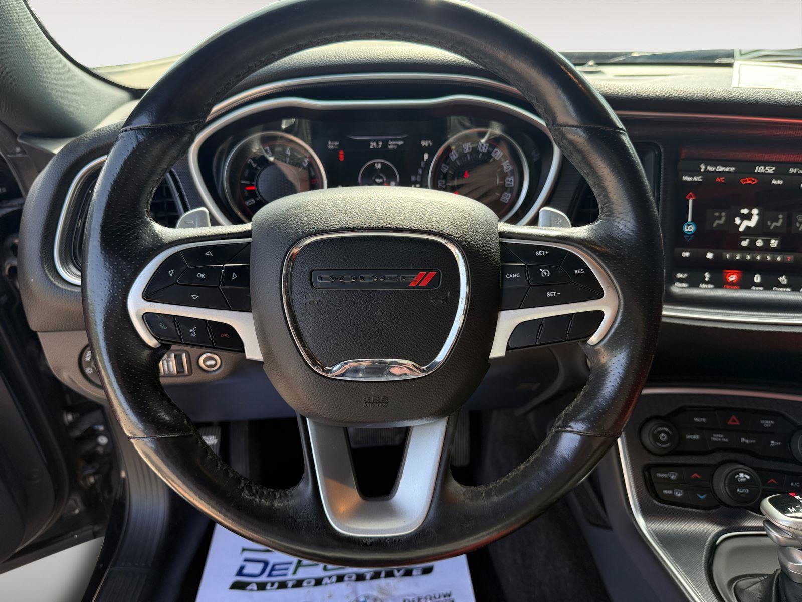Used 2018 Dodge Challenger R/T Scat Pack w/ Leather Interior Group RWD image 16