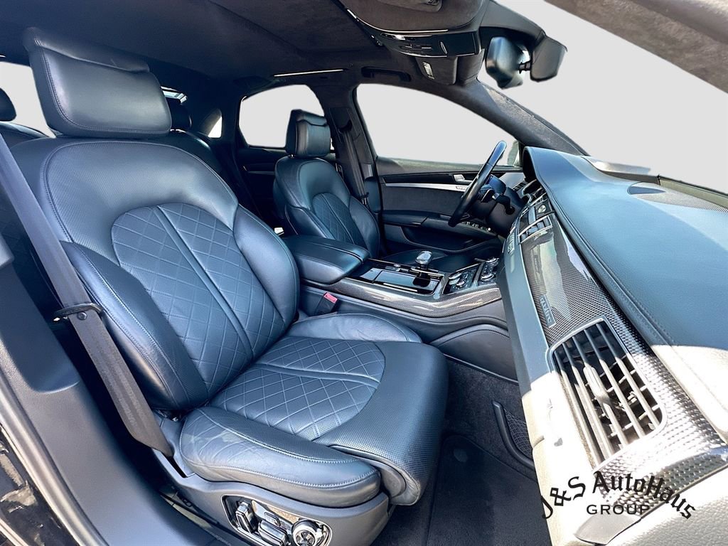 Used 2016 Audi S8 Plus image 34