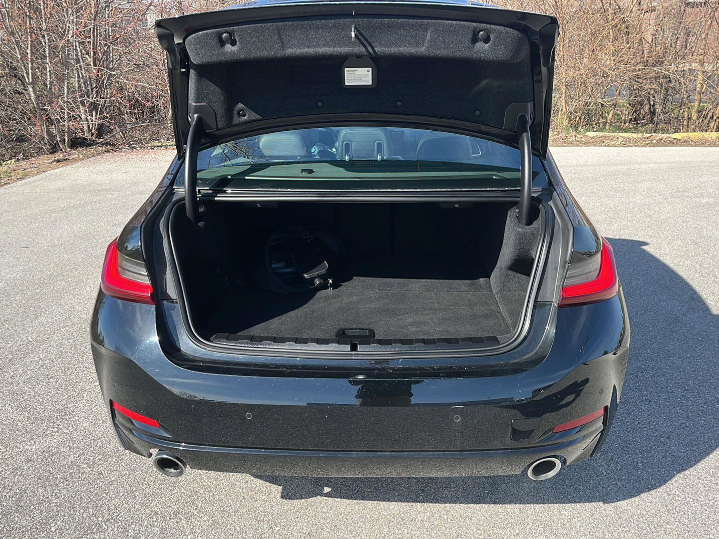 Used 2024 BMW 330e 330e image 5