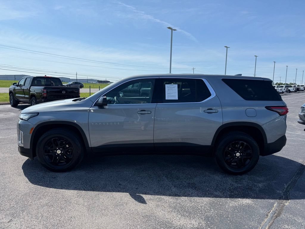 Used 2023 Chevrolet Traverse LS FWD image 40
