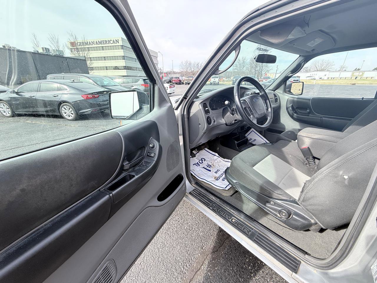 Used 2011 Ford Ranger XLT image 7