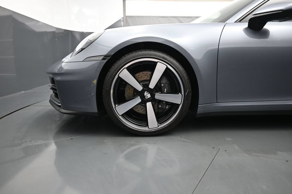 Certified 2026 Porsche 911 Carrera RWD image 8