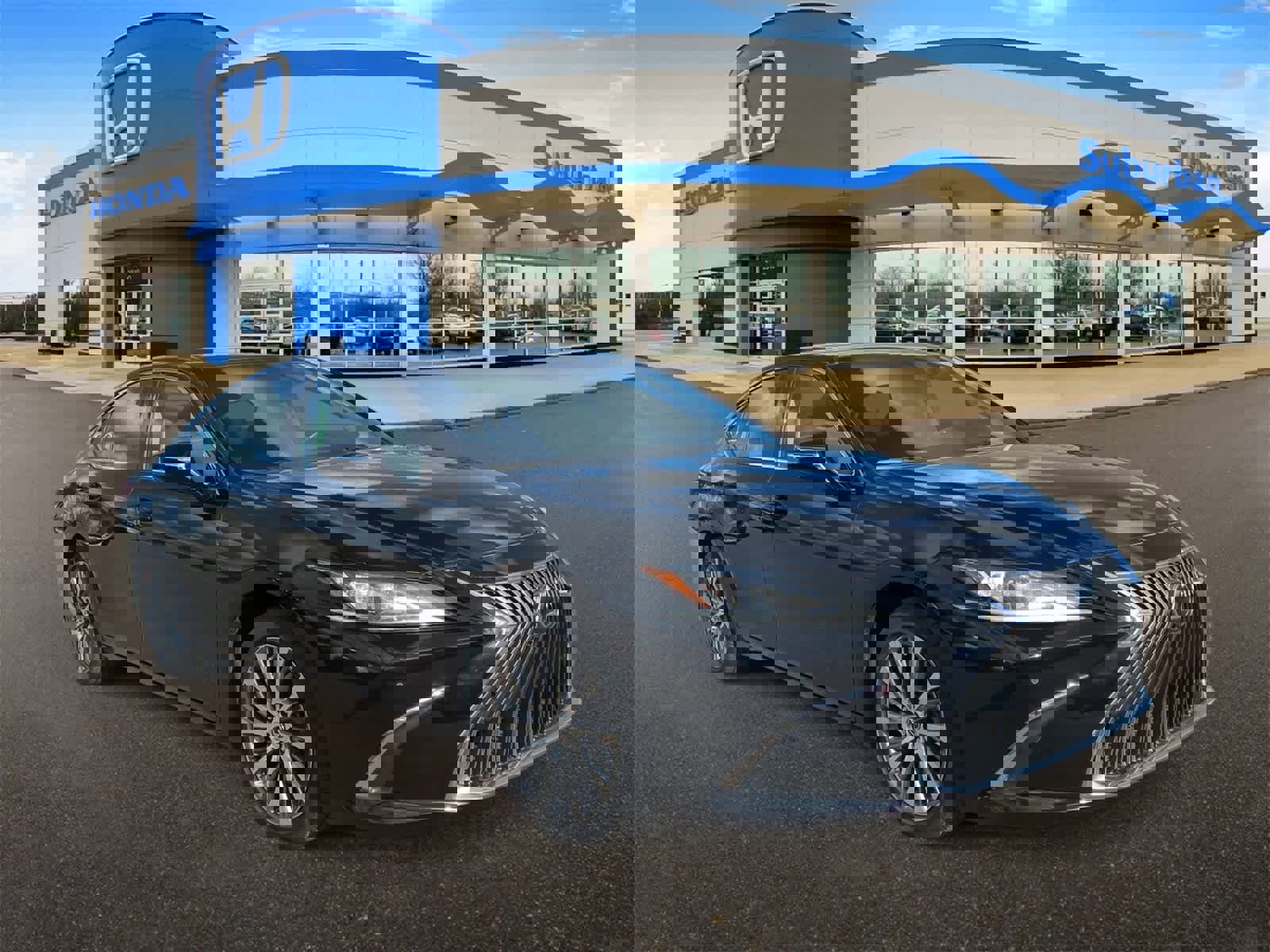 Used 2020 Lexus ES 350 w/ Premium Package image 2