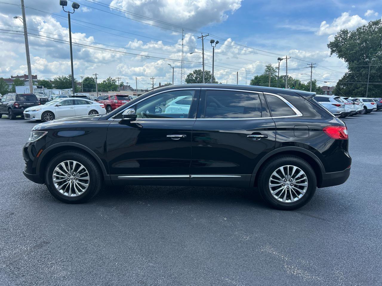 Used 2016 Lincoln MKX Select w/ Select Plus Package FWD image 8