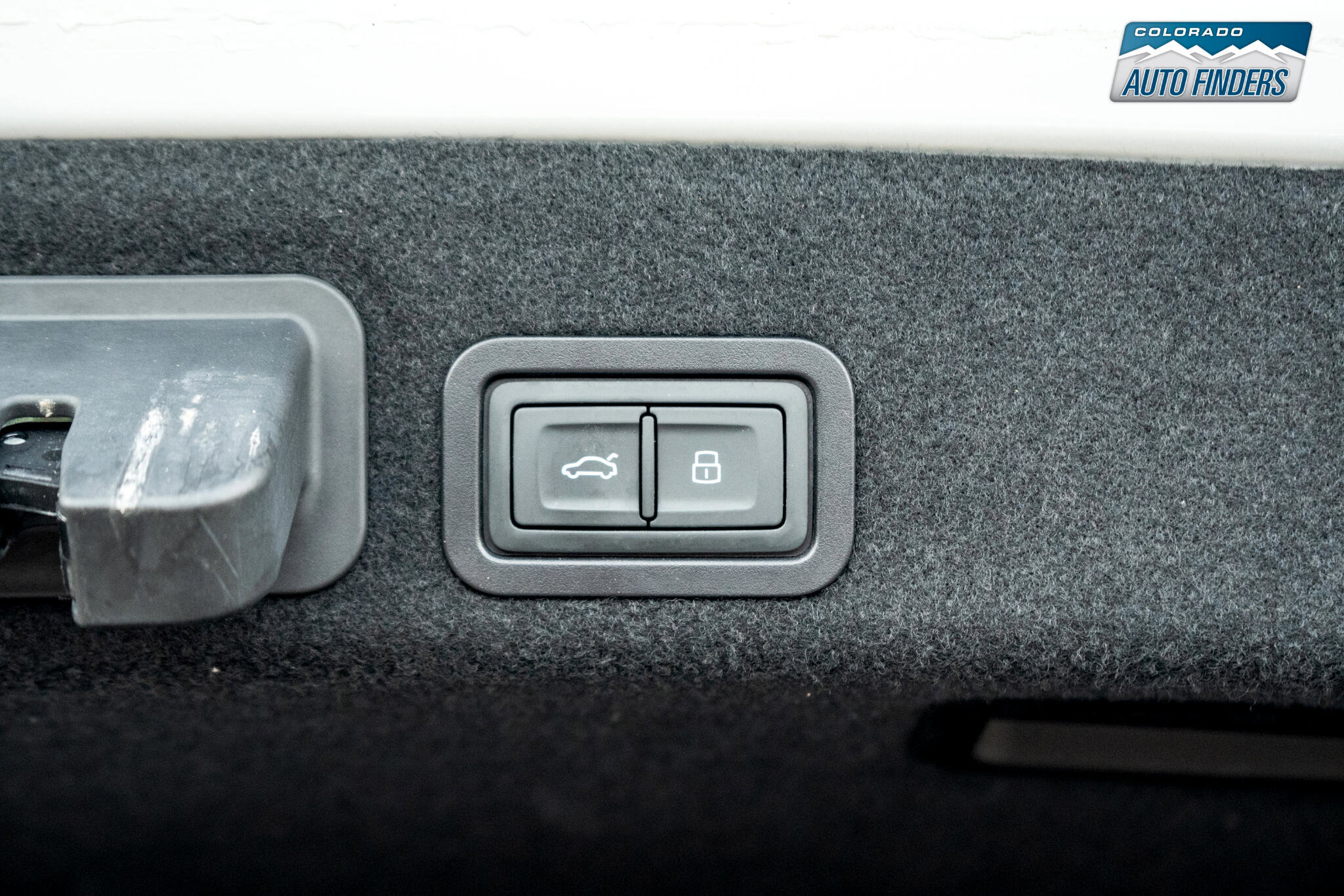 Used 2018 Audi S6 Prestige w/ Prestige Package image 29