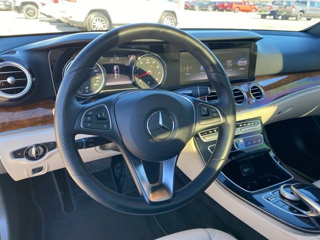 Used 2018 Mercedes-Benz E 300 image 11