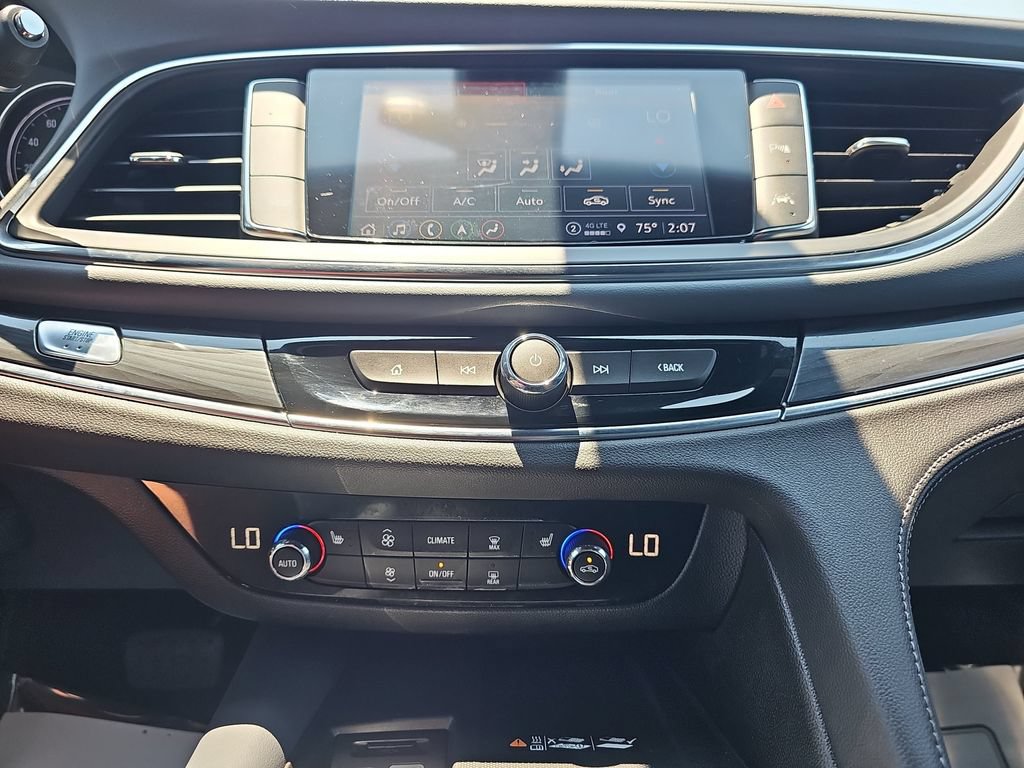 Used 2023 Buick Enclave Essence w/ Experience Buick Package FWD image 24