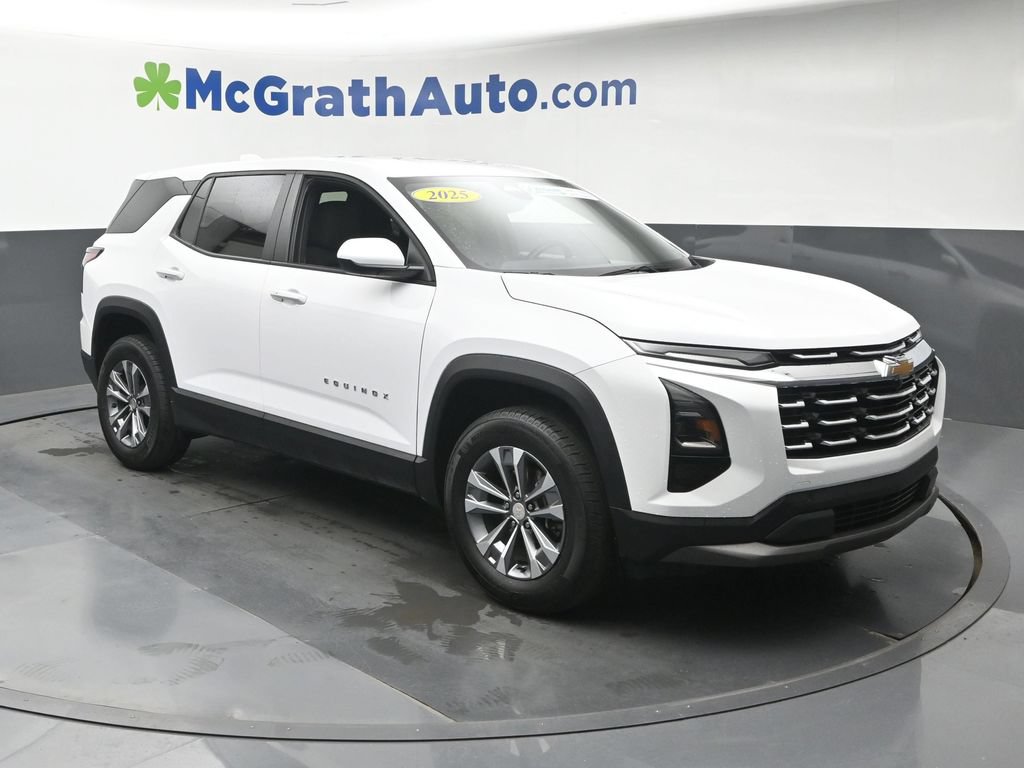 Used 2025 Chevrolet Equinox LT AWD/4WD image 2