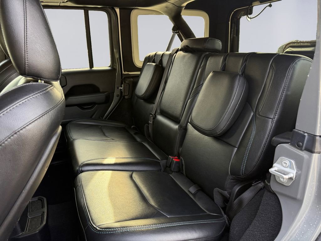 Certified 2021 Jeep Wrangler Unlimited Rubicon 4xe w/ Cold Weather Group image 17