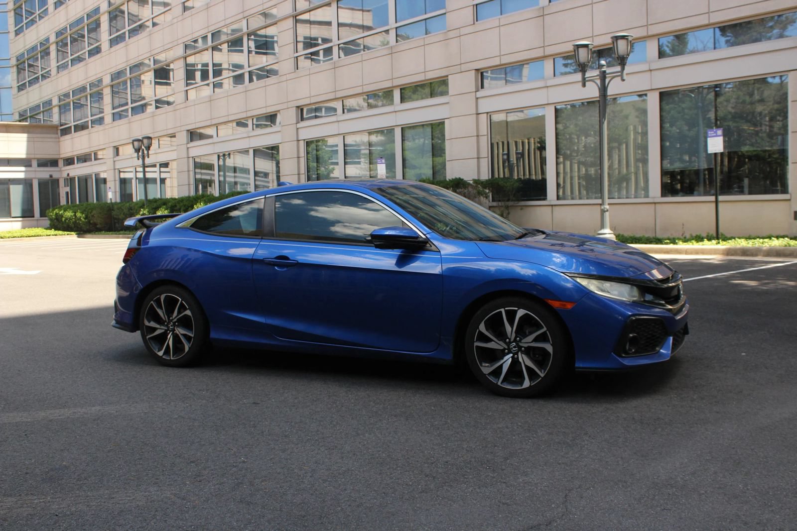 Used 2019 Honda Civic Si image 2