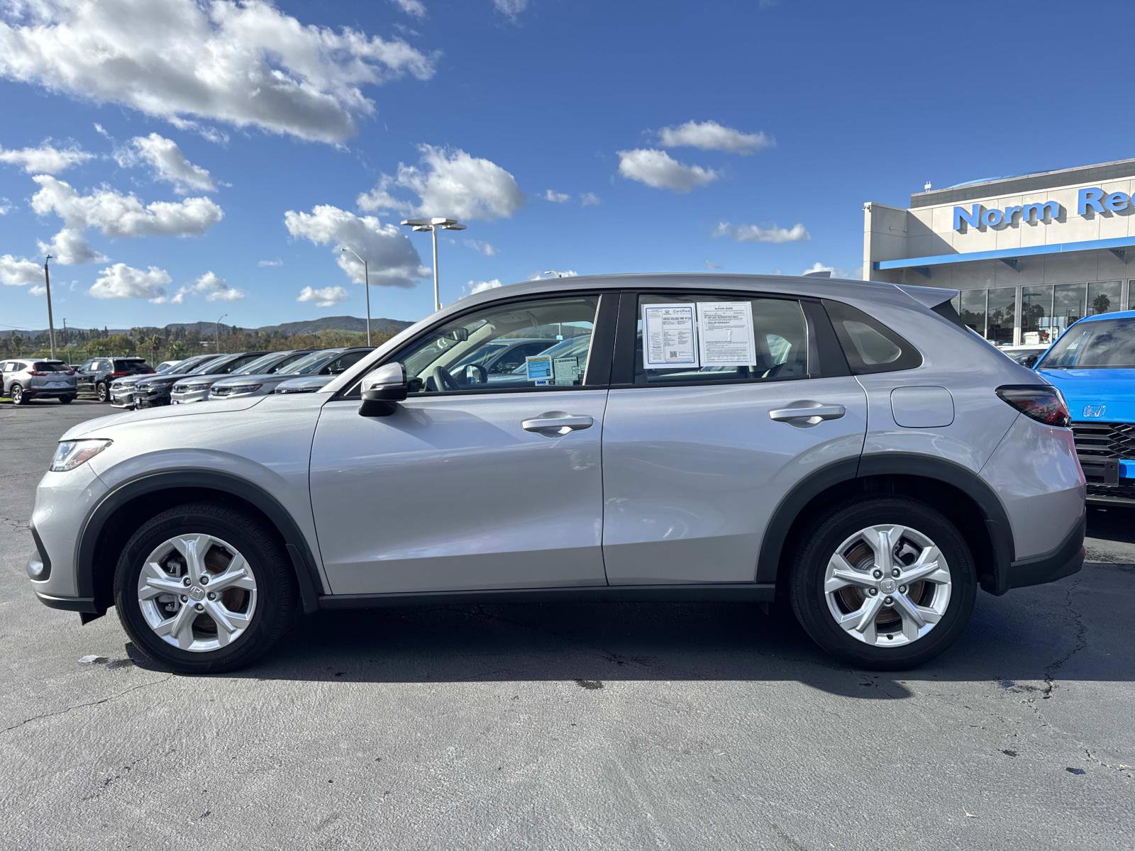 Certified 2023 Honda HR-V LX image 2