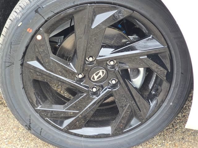 New 2026 Hyundai Elantra Sport image 8