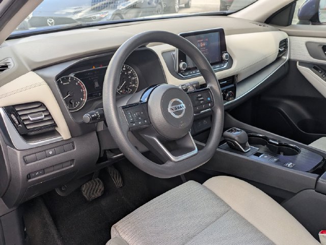 Used 2021 Nissan Rogue SV FWD image 34