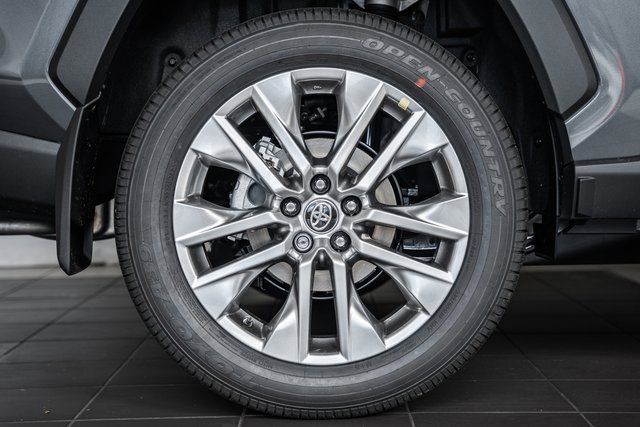 New 2025 Toyota RAV4 XLE Premium image 18