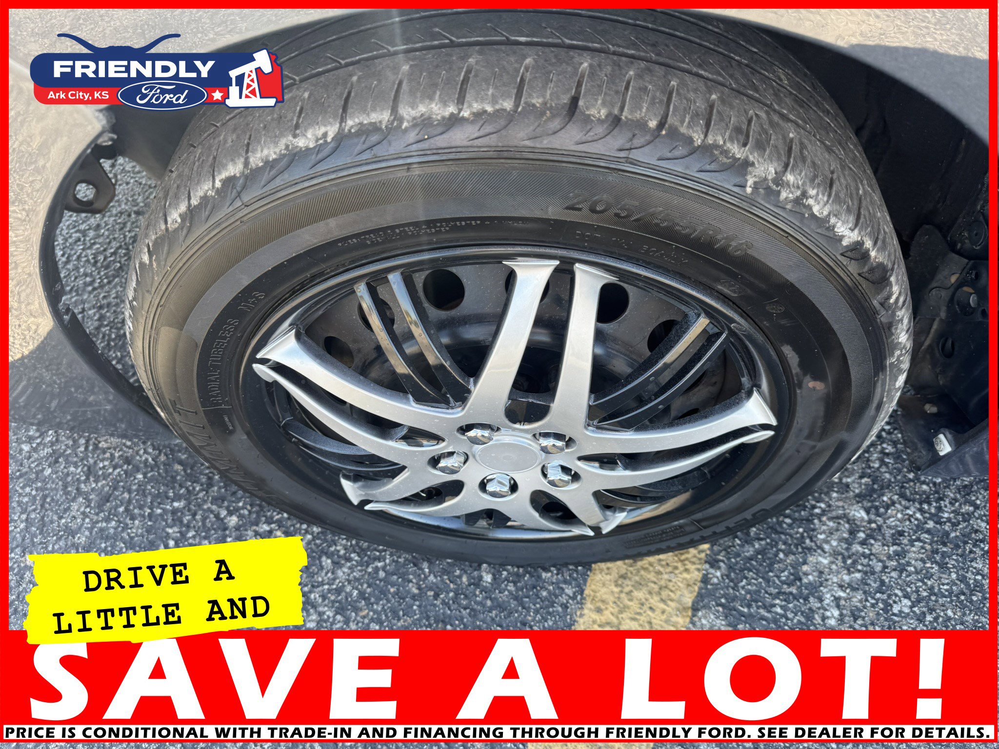 Used 2018 Toyota Corolla LE image 30