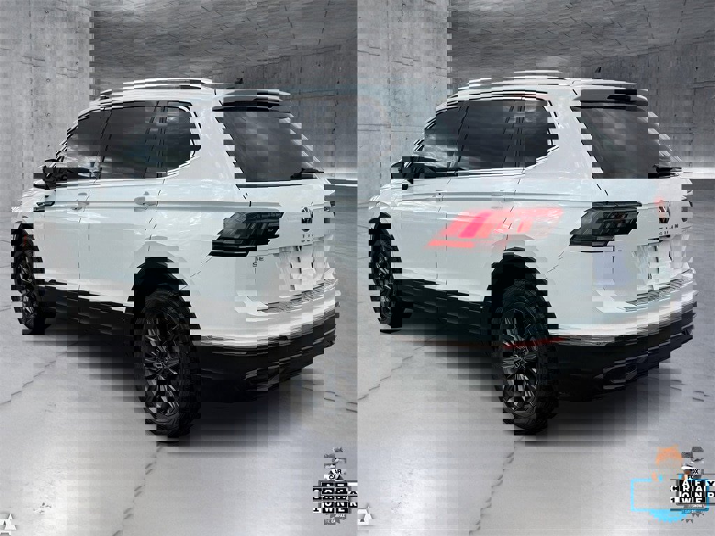 Used 2022 Volkswagen Tiguan SE image 4