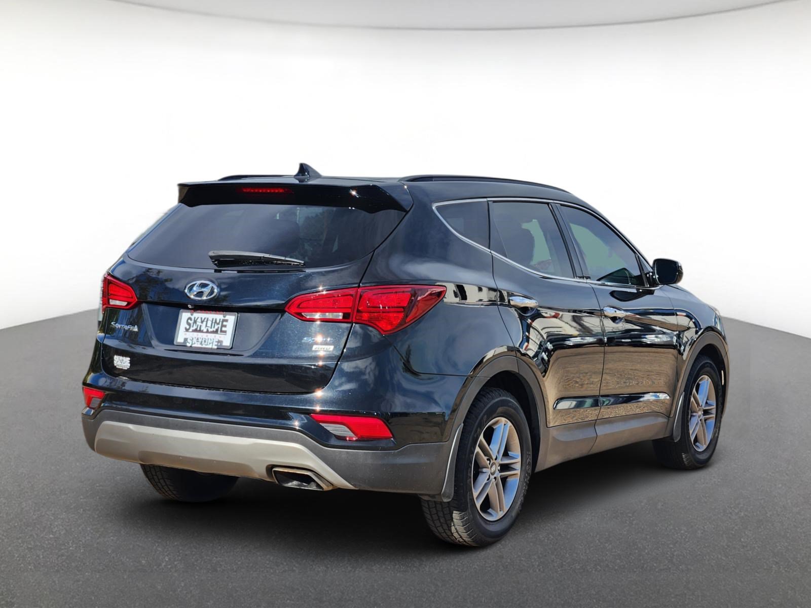 Used 2018 Hyundai Santa Fe Sport AWD/4WD image 3