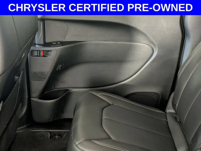 Certified 2026 Chrysler Pacifica Select FWD image 27