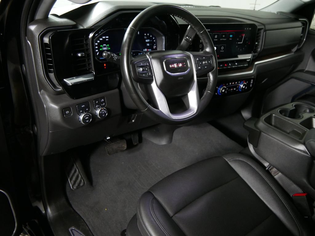 Used 2023 GMC Sierra 1500 SLT AWD/4WD image 13