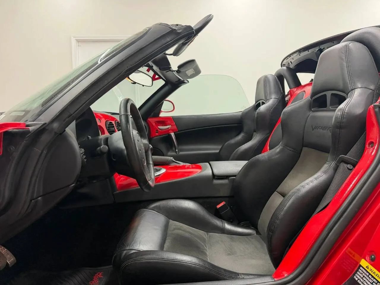 Used 2003 Dodge Viper SRT-10 RWD image 10