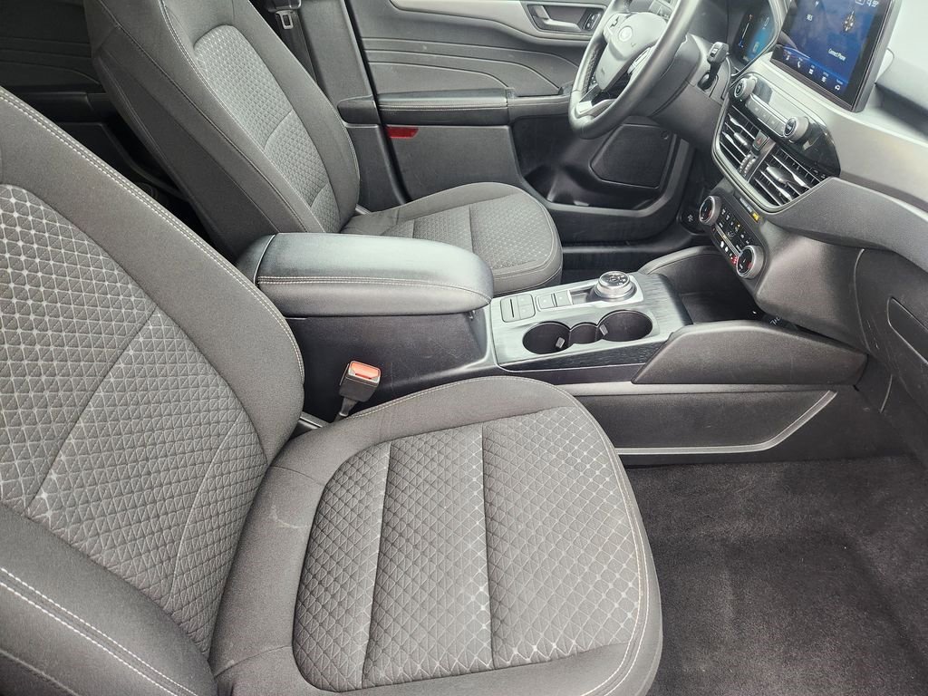 Used 2023 Ford Escape Active w/ Cold Weather Package FWD image 15